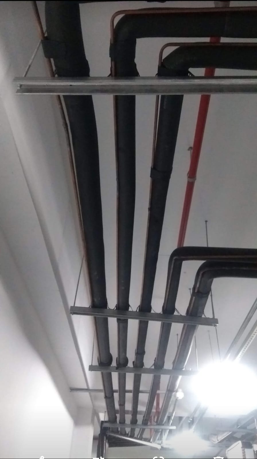 Montagem De Rede De Tubulação Refrigerada??